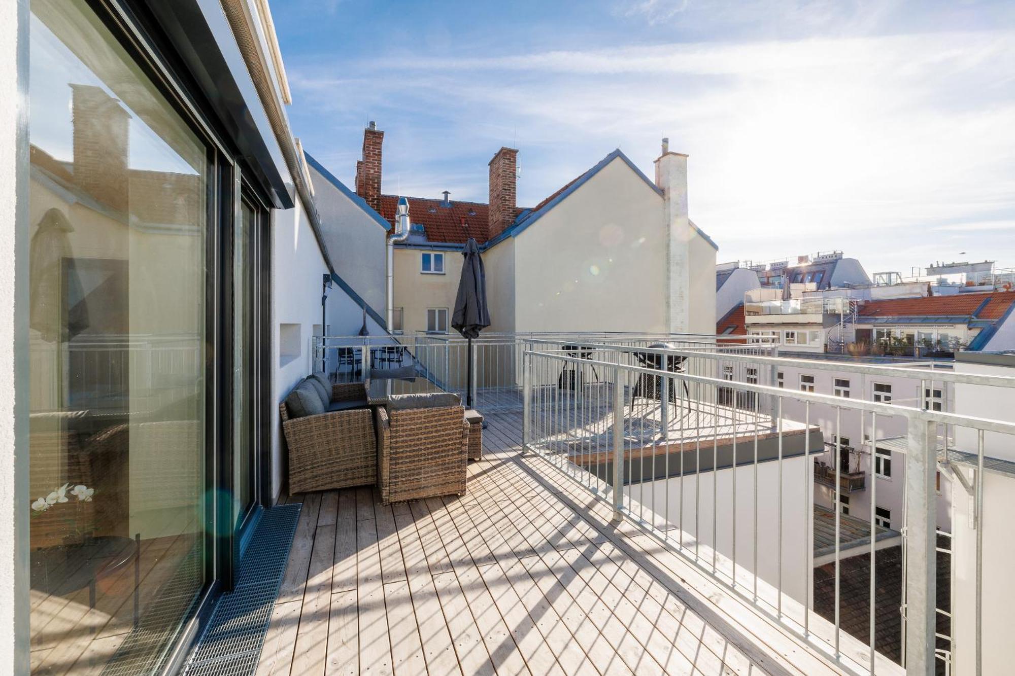 Symphony Apartments 41 - Modern Loft With Terrace And Grill In Central Location Vienne Extérieur photo